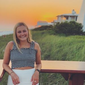 Meet your Posher, Anna